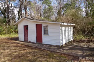 529 Harmon St, Forest City, NC 28043 - Photo 9