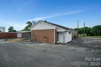 318 Laurel Avenue, Grover, NC 28073 - Photo 3