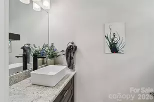 8 Apple Ln, Asheville, NC 28804 - Photo 15