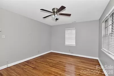 517 Grandin Road, Charlotte, NC 28208 - Photo 17