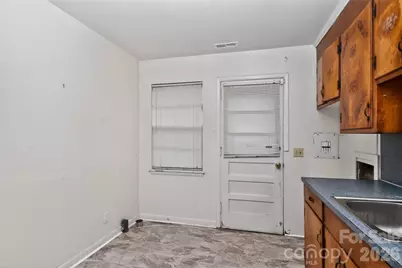 517 Grandin Road, Charlotte, NC 28208 - Photo 15