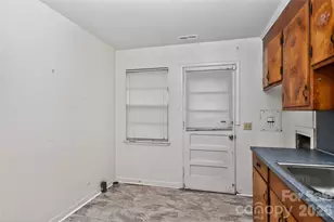 517 Grandin Rd, Charlotte, NC 28208 - Photo 15