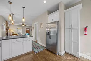 35 Elkmont Dr, Asheville, NC 28804 - Photo 17