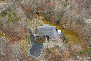 2614 Forest Lawn Dr, Matthews, NC 28104 - Photo 3