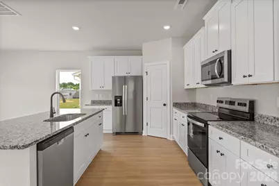 6618 Fairford Drive, Charlotte, NC 28215 - Photo 5