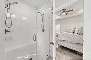 5042 Summer Surprise Ln, Charlotte, NC 28215 - Photo 19