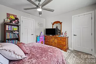 5042 Summer Surprise Ln, Charlotte, NC 28215 - Photo 25