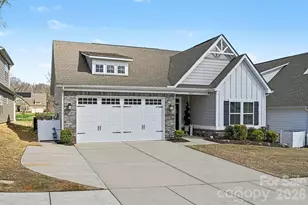 5042 Summer Surprise Ln, Charlotte, NC 28215 - Photo 3