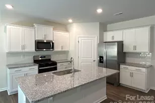 1920 Vanderlyn St, Monroe, NC 28112 - Photo 5