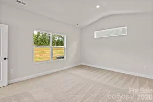 6725 Fairford Dr, Charlotte, NC 28215 - Photo 11