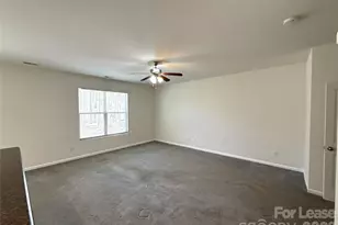 354 Cornielle Ln, Charlotte, NC 28216 - Photo 3