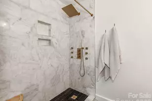 1817 Rush Wind Dr, Charlotte, NC 28206 - Photo 15