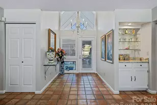 132 Overlook Dr, Flat Rock, NC 28731 - Photo 7