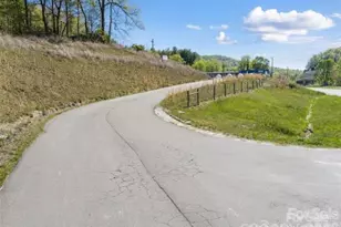 6045 US 19E Hwy, Burnsville, NC 28714 - Photo 3