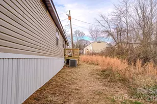 8 Teal Ln, Candler, NC 28715 - Photo 3