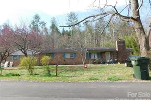 102 Jeff St, Hendersonville, NC 28739 - Photo 1