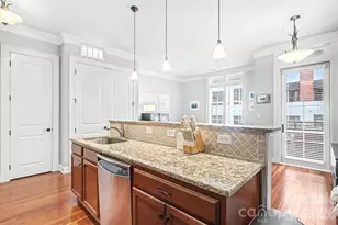 2810 Selwyn Ave, Charlotte, NC 28209 - Photo 11