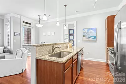 2810 Selwyn Avenue #114, Charlotte, NC 28209 - Photo 9