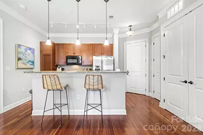 2810 Selwyn Avenue #114, Charlotte, NC 28209 - Photo 5