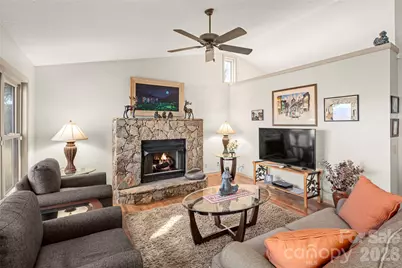 405 Glen Echo Circle, Saluda, NC 28773 - Photo 9