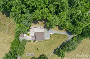 189 Poverty Branch Rd, Barnardsville, NC 28709 - Photo 45