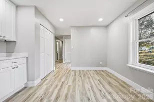 68 Palmer St, Brevard, NC 28712 - Photo 11