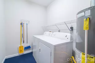 643 Seneca Pl, Charlotte, NC 28210 - Photo 25