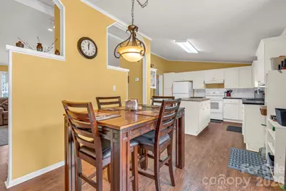 401 Lynn Gap Road, Spruce Pine, NC 28777 - Photo 11