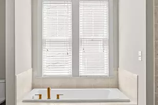 1558 Tippah Park Ct, Charlotte, NC 28205 - Photo 27