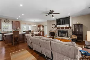 72 Summer Shade Ct, Edneyville, NC 28792 - Photo 9