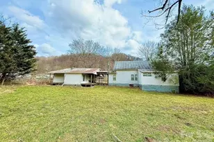 6367 Nc 261 Hwy, Bakersville, NC 28705 - Photo 39