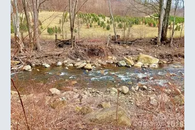 6367 Nc 261 Highway, Bakersville, NC 28705 - Photo 7