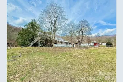6367 Nc 261 Highway, Bakersville, NC 28705 - Photo 35