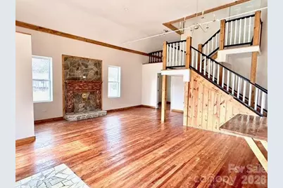 6367 Nc 261 Highway, Bakersville, NC 28705 - Photo 15