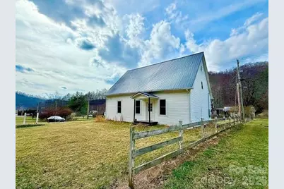 6367 Nc 261 Highway, Bakersville, NC 28705 - Photo 3