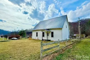 6367 Nc 261 Hwy, Bakersville, NC 28705 - Photo 3