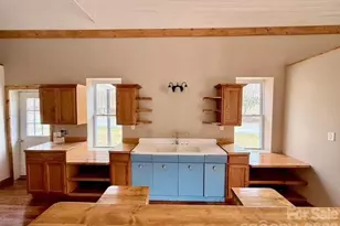 6367 Nc 261 Hwy, Bakersville, NC 28705 - Photo 19