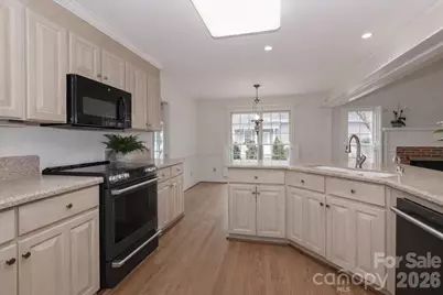 415 N Greenbriar Road, Statesville, NC 28625 - Photo 13