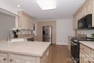 415 N Greenbriar Rd, Statesville, NC 28625 - Photo 11