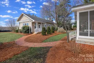 415 N Greenbriar Rd, Statesville, NC 28625 - Photo 43