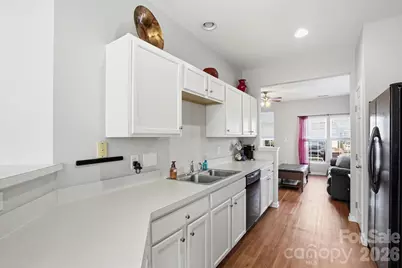 4723 Forestridge Commons Drive, Charlotte, NC 28269 - Photo 9