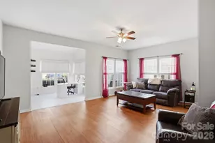 4723 Forestridge Commons Dr, Charlotte, NC 28269 - Photo 15