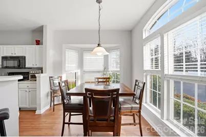 4723 Forestridge Commons Drive, Charlotte, NC 28269 - Photo 5