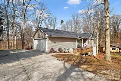 6238 King George Drive, Charlotte, NC 28213 - Photo 3