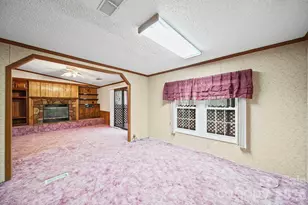 1015 Southwood Dr, Clover, SC 29710 - Photo 3