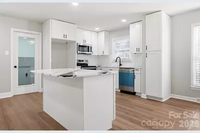 5236 Galway Drive, Charlotte, NC 28215 - Photo 17