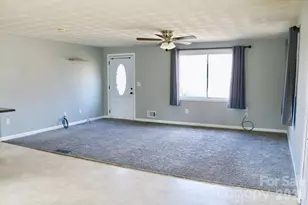 2280 19th Ave NE, Hickory, NC 28601 - Photo 3