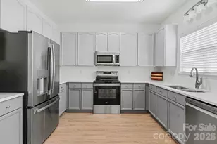 5518 Santeelah Ct, Charlotte, NC 28217 - Photo 7