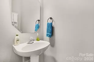 5518 Santeelah Ct, Charlotte, NC 28217 - Photo 9