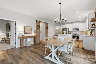 331 Ox Bow Cir, Mount Holly, NC 28120 - Photo 7